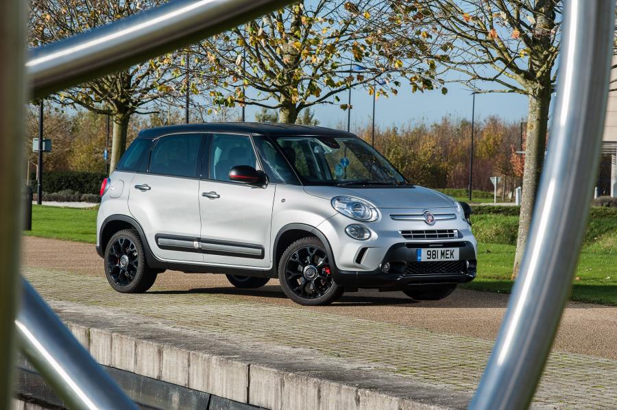  Fiat 500L Beats Edition 2014 года  (UK) (фото 24 из 27)